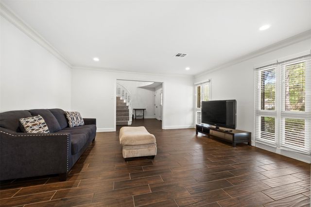 10507 Cypresswood Drive, Houston, TX 77070