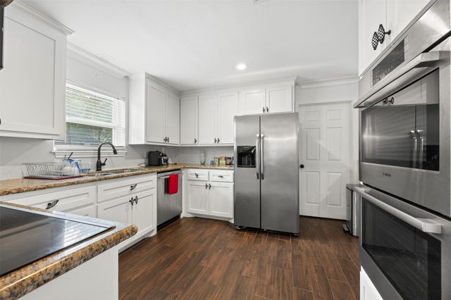 10507 Cypresswood Drive, Houston, TX 77070