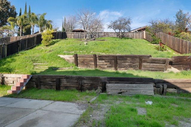 3013 Sunflower Dr, Antioch, CA 94531