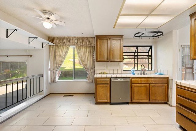 3013 Sunflower Dr, Antioch, CA 94531