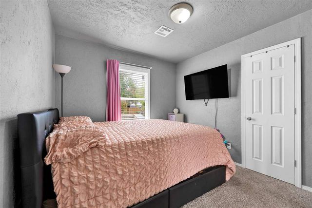 27 NW 28th St, Lawton, OK 73505