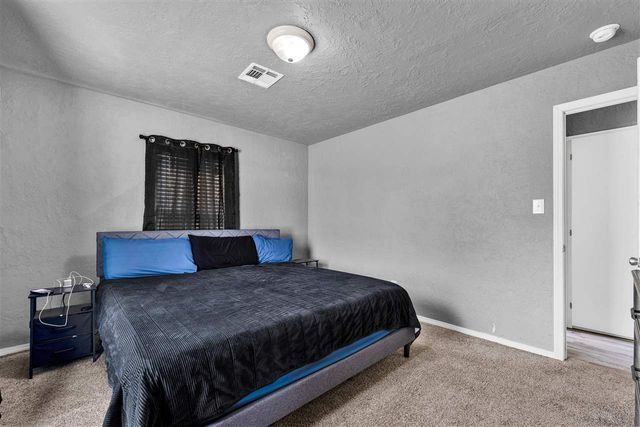27 NW 28th St, Lawton, OK 73505