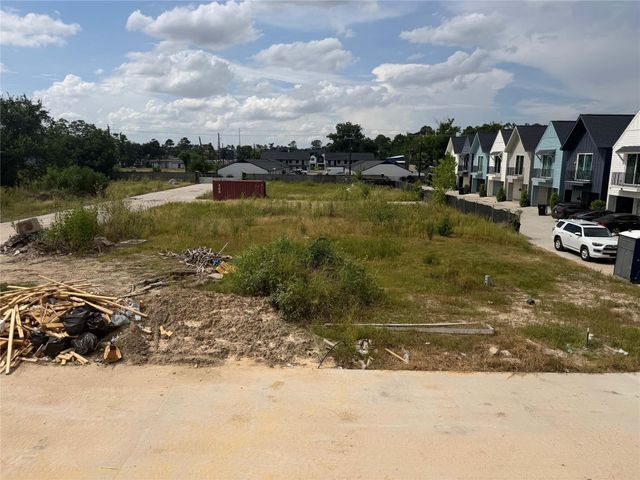 4621 Crown Bend Lane, Houston, TX 77018
