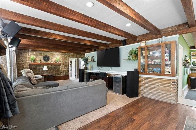 1924 Caroline Avenue, Norton, OH 44203