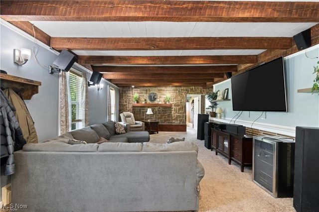 1924 Caroline Avenue, Norton, OH 44203