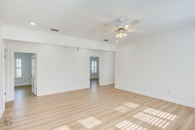 316 Autumn Ridge Drive, Bossier City, LA 71111