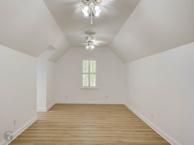 316 Autumn Ridge Drive, Bossier City, LA 71111