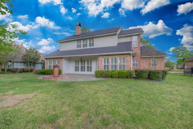 316 Autumn Ridge Drive, Bossier City, LA 71111