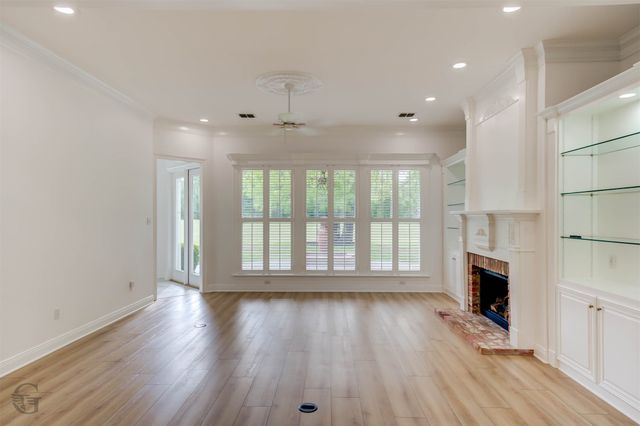 316 Autumn Ridge Drive, Bossier City, LA 71111