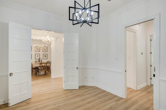 316 Autumn Ridge Drive, Bossier City, LA 71111