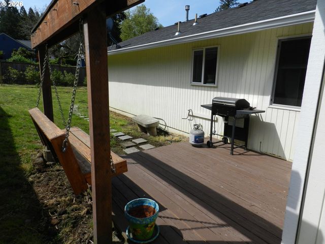2375 Se WASHINGTON Ct, Hillsboro, OR 97123