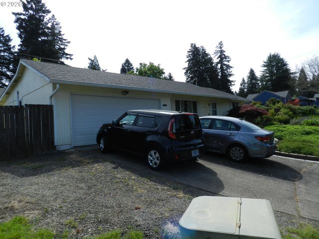 2375 Se WASHINGTON Ct, Hillsboro, OR 97123