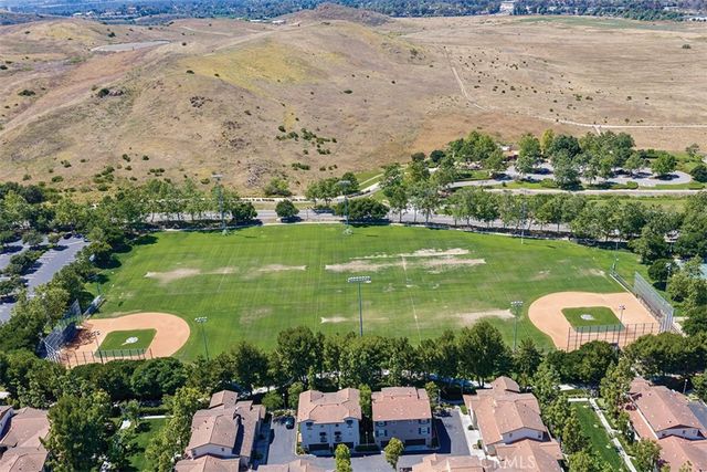 47 Nightshade, Irvine, CA 92603