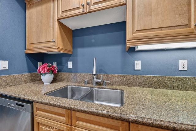 47 Nightshade, Irvine, CA 92603
