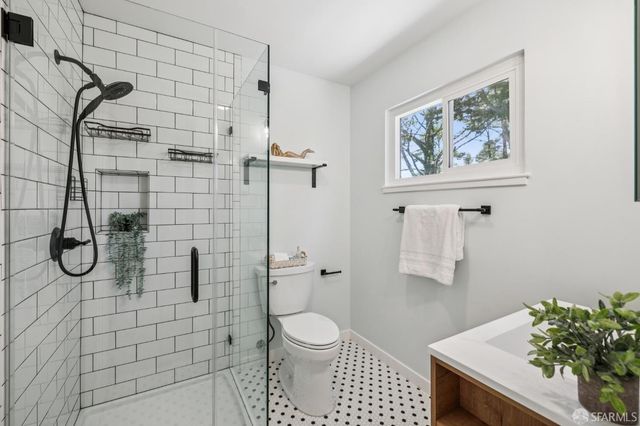 727 Lockhaven Drive, Pacifica, CA 94044