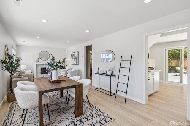 727 Lockhaven Drive, Pacifica, CA 94044