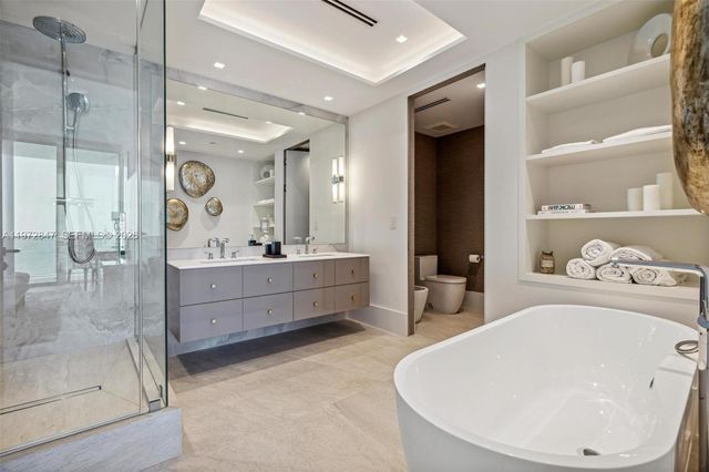 100 S Pointe Dr 3905, Miami Beach, FL 33139