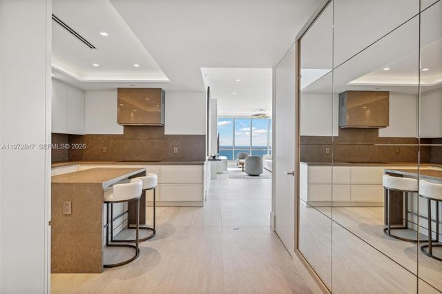 100 S Pointe Dr 3905, Miami Beach, FL 33139