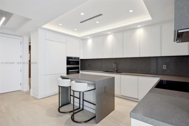 100 S Pointe Dr 3905, Miami Beach, FL 33139