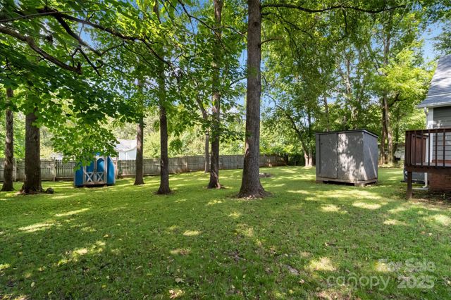 29 Seventh Street, York, SC 29745