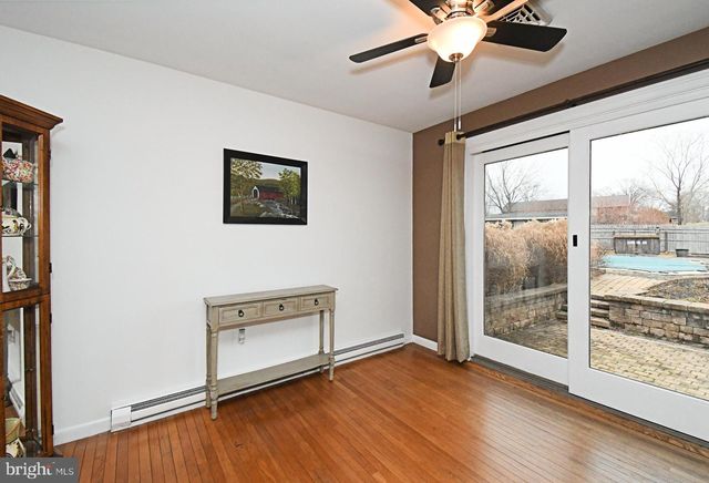 40 DIEHL DR, Gilbertsville, PA 19525