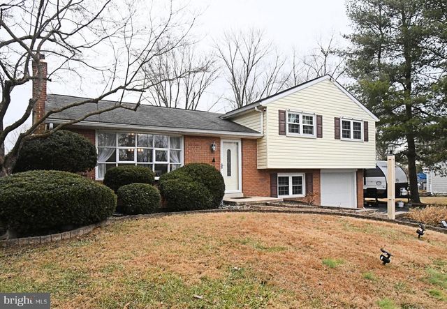 40 DIEHL DR, Gilbertsville, PA 19525