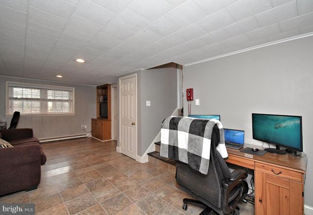 40 DIEHL DR, Gilbertsville, PA 19525