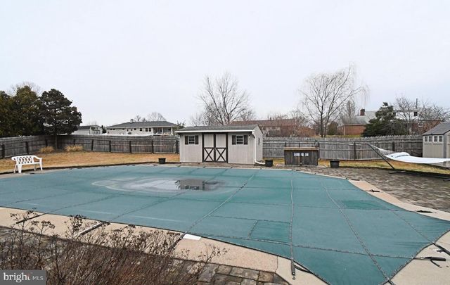 40 DIEHL DR, Gilbertsville, PA 19525