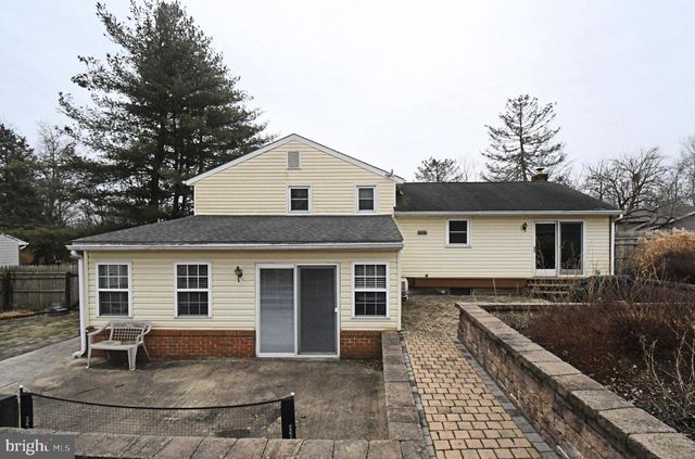 40 DIEHL DR, Gilbertsville, PA 19525