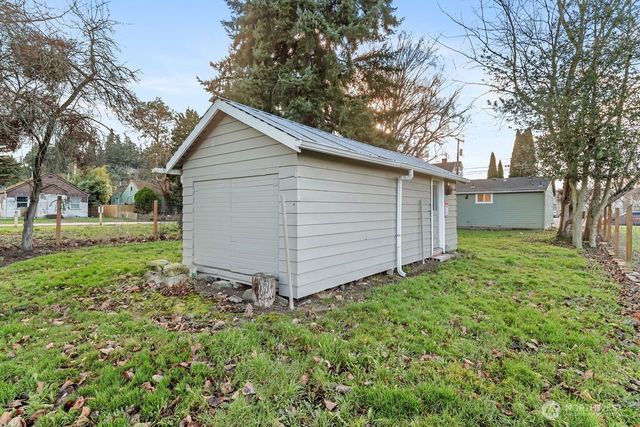 107 E Section Street, Mount Vernon, WA 98273