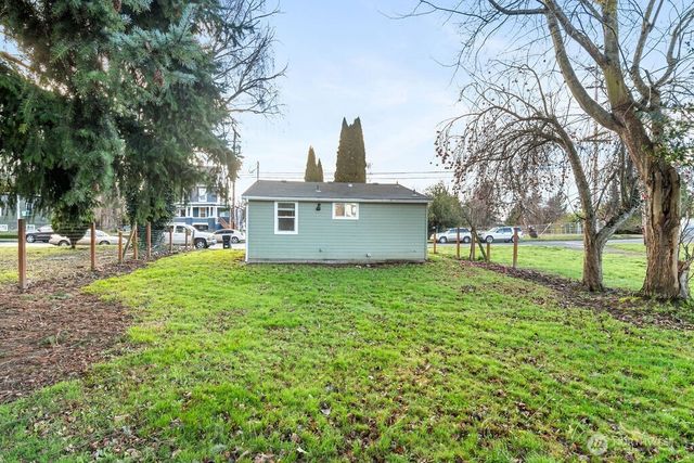 107 E Section Street, Mount Vernon, WA 98273