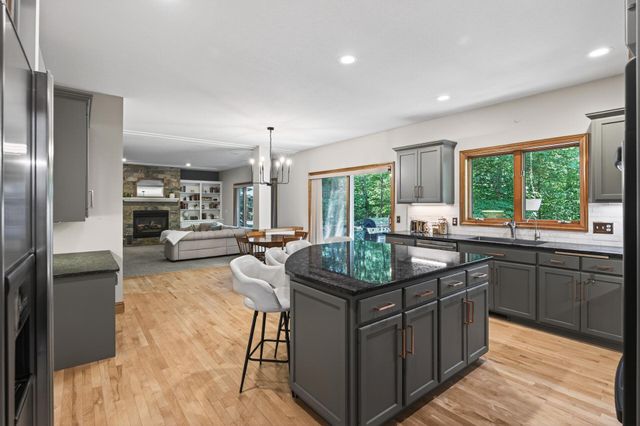 3690 Yuma Lane N, Plymouth, MN 55446