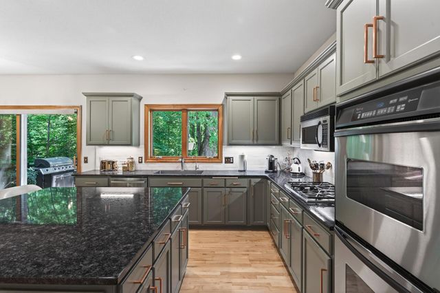 3690 Yuma Lane N, Plymouth, MN 55446