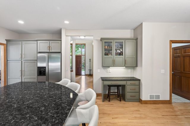 3690 Yuma Lane N, Plymouth, MN 55446