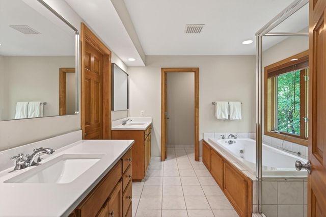 3690 Yuma Lane N, Plymouth, MN 55446