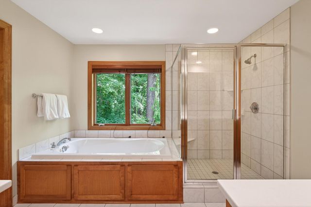 3690 Yuma Lane N, Plymouth, MN 55446