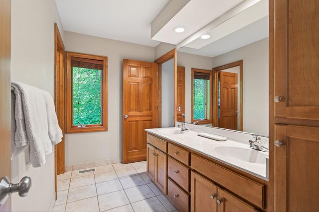 3690 Yuma Lane N, Plymouth, MN 55446