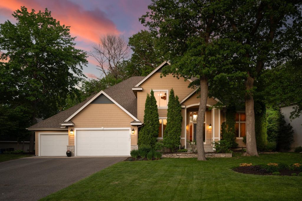 3690 Yuma Lane N, Plymouth, MN 55446