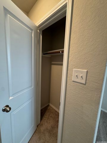 9926 Hazy Bnd Unit 104, San Antonio, TX 78233