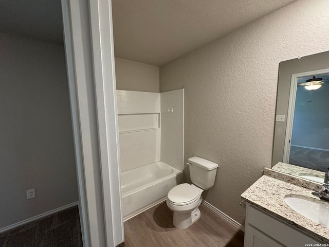 9926 Hazy Bnd Unit 104, San Antonio, TX 78233