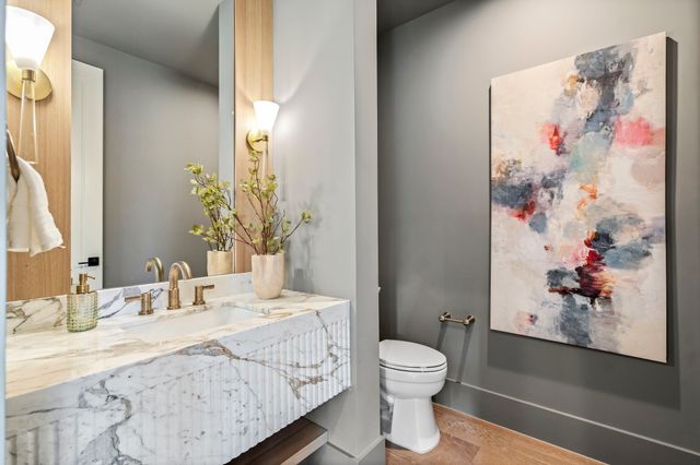 6211 Llano Avenue, Dallas, TX 75214