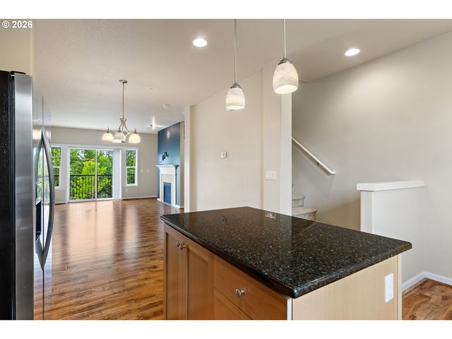 29087 Sw COSTA Cir W, Wilsonville, OR 97070
