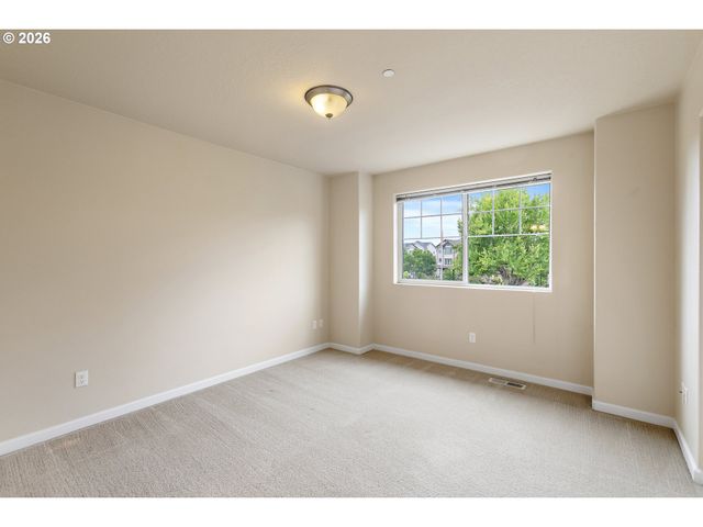 29087 Sw COSTA Cir W, Wilsonville, OR 97070