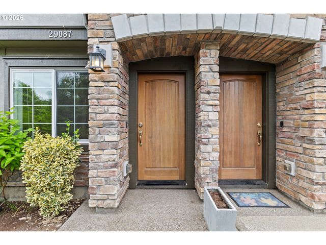 29087 Sw COSTA Cir W, Wilsonville, OR 97070