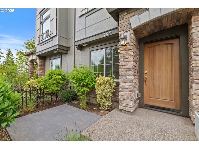29087 Sw COSTA Cir W, Wilsonville, OR 97070
