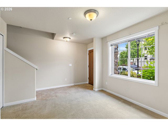 29087 Sw COSTA Cir W, Wilsonville, OR 97070