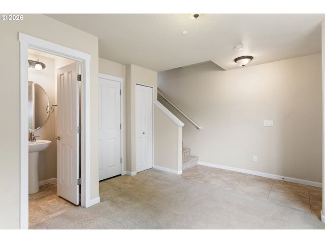 29087 Sw COSTA Cir W, Wilsonville, OR 97070