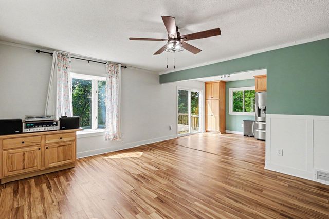10524 Kimbro Avenue S, Cottage Grove, MN 55016
