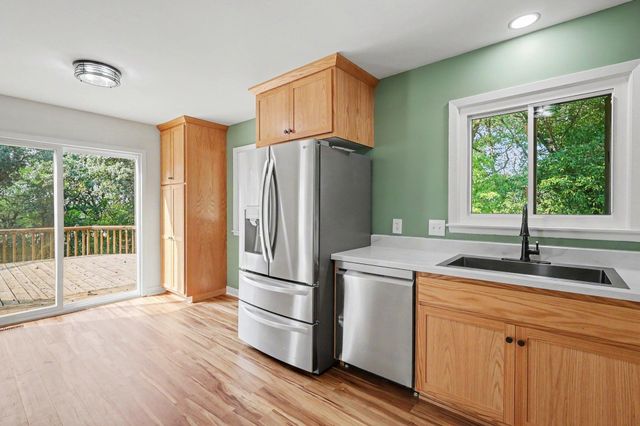 10524 Kimbro Avenue S, Cottage Grove, MN 55016