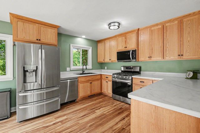 10524 Kimbro Avenue S, Cottage Grove, MN 55016